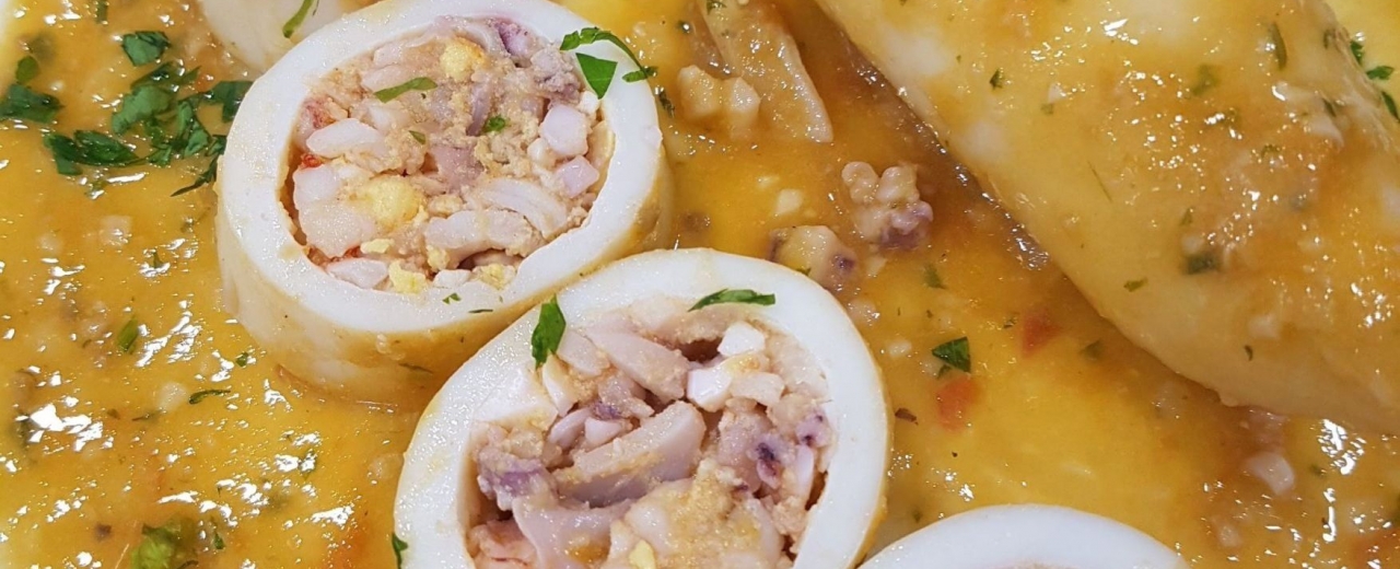 Calamar relleno con gambas peladas