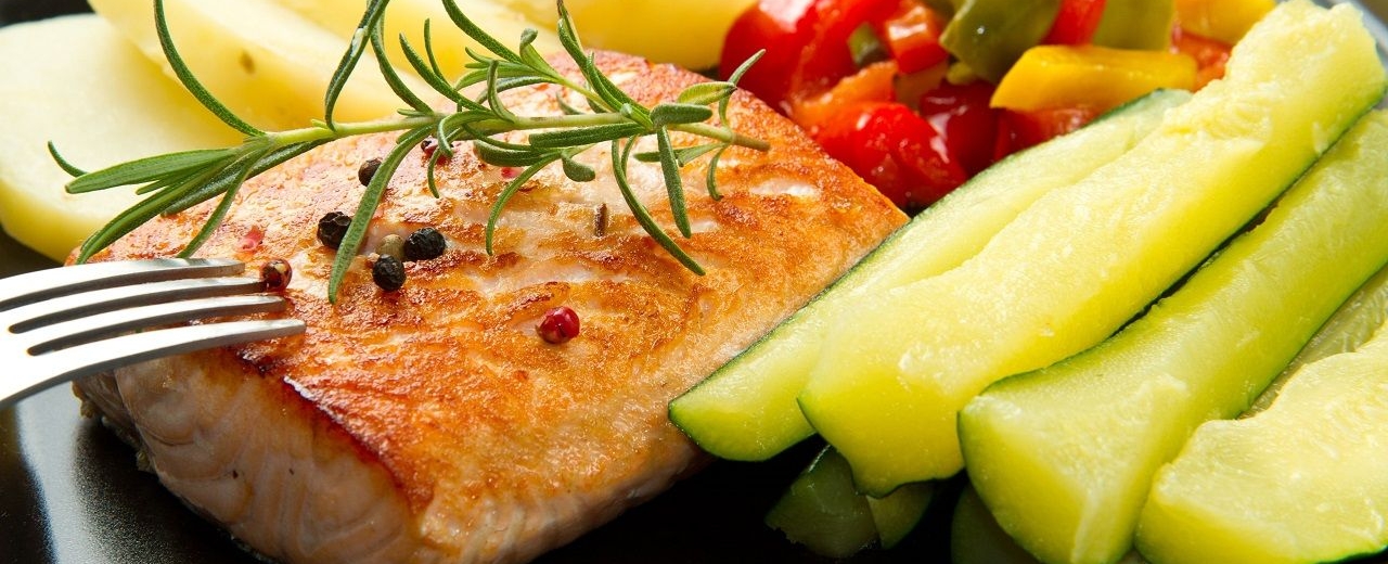 Come pescado en verano para una alimentación saludable